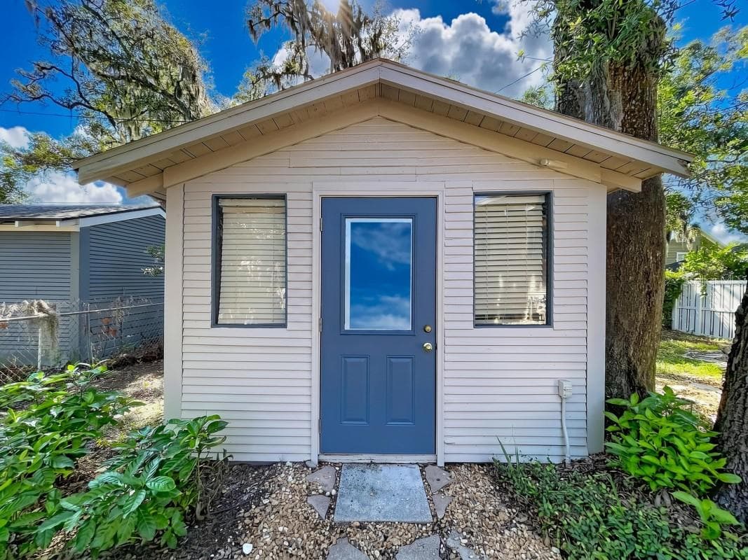 Single Family Residence at 806 JOHNSON AVE, LAKELAND, photo 16 of 50