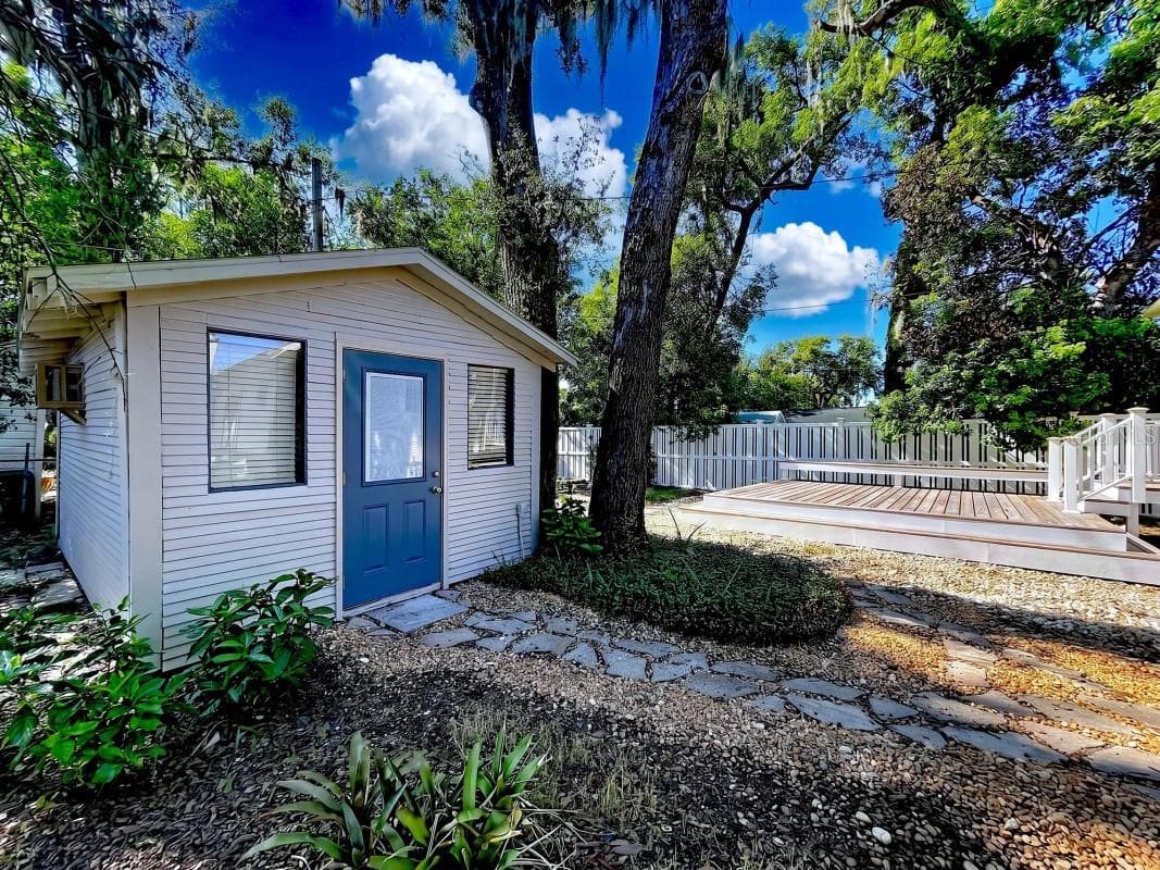 Single Family Residence at 806 JOHNSON AVE, LAKELAND, photo 17 of 50