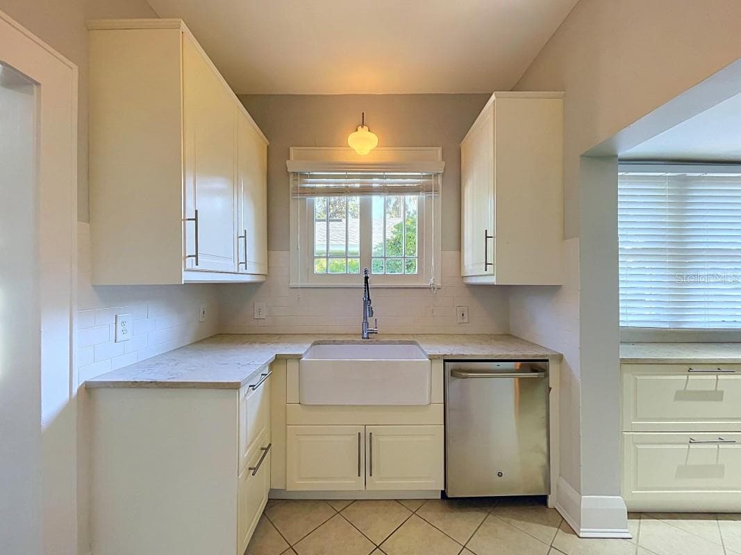 Single Family Residence at 806 JOHNSON AVE, LAKELAND, photo 39 of 50