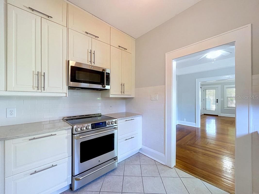 Single Family Residence at 806 JOHNSON AVE, LAKELAND, photo 40 of 50
