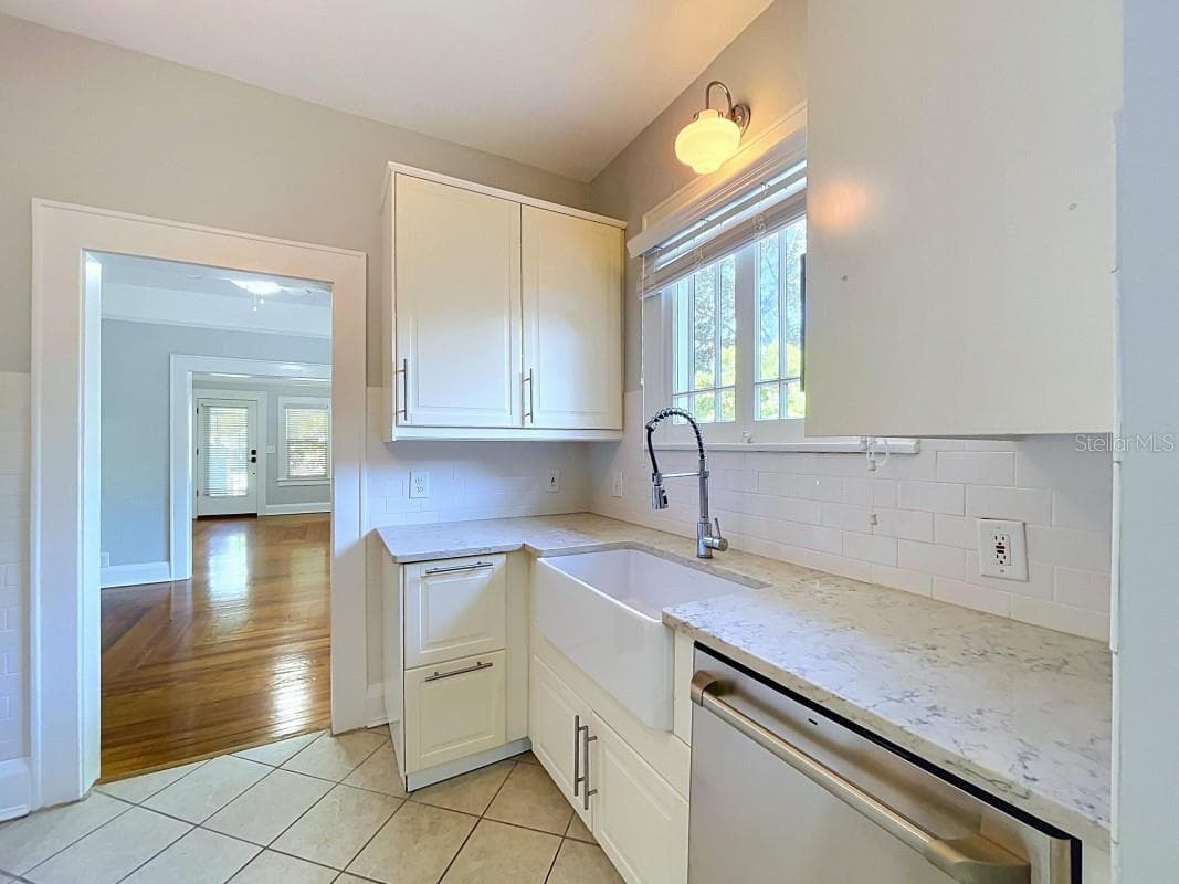 Single Family Residence at 806 JOHNSON AVE, LAKELAND, photo 44 of 50