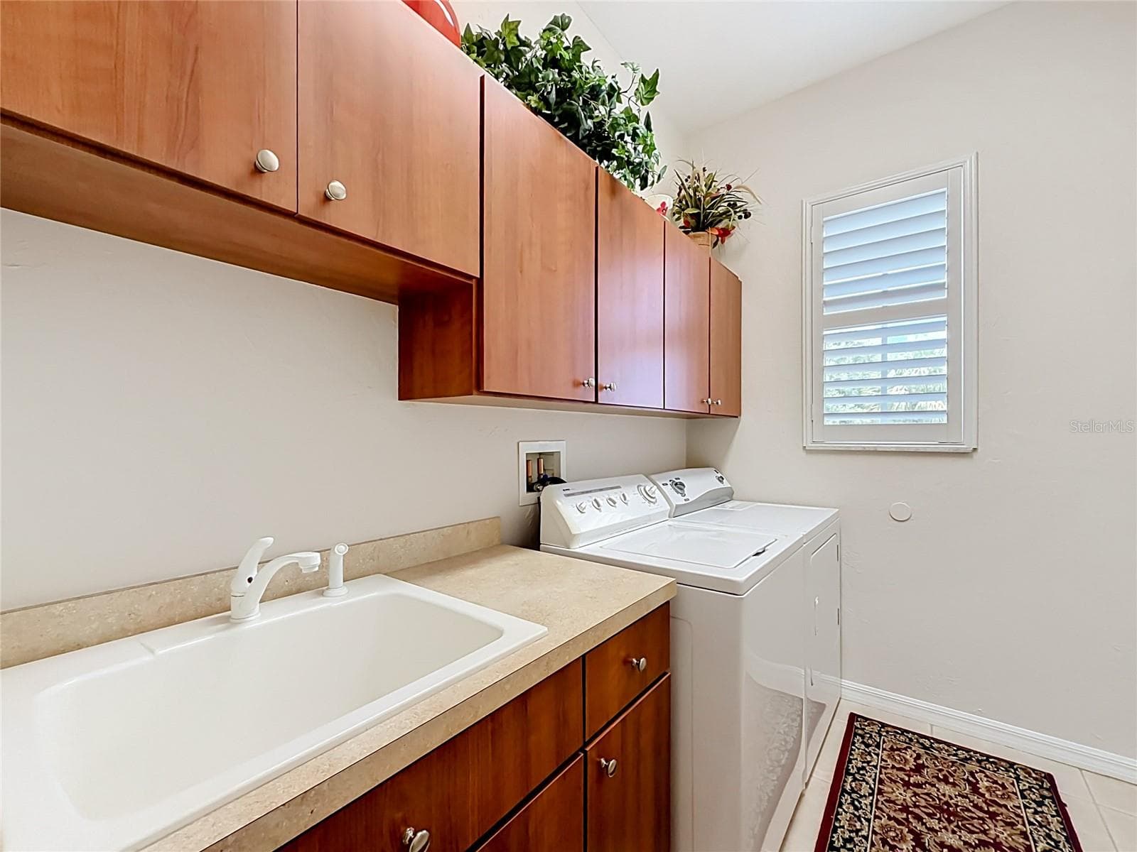 wash sink - 27423 NATAL DR, PUNTA GORDA