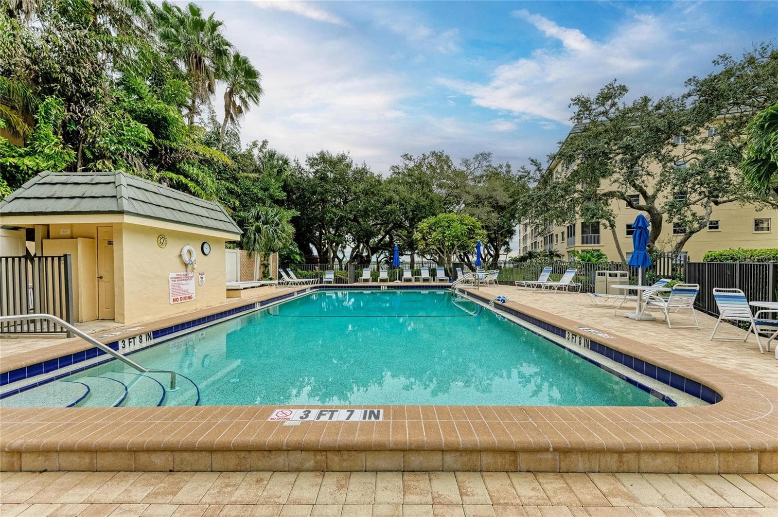 Bayside Pool - 8625 MIDNIGHT PASS RD #208B, SARASOTA