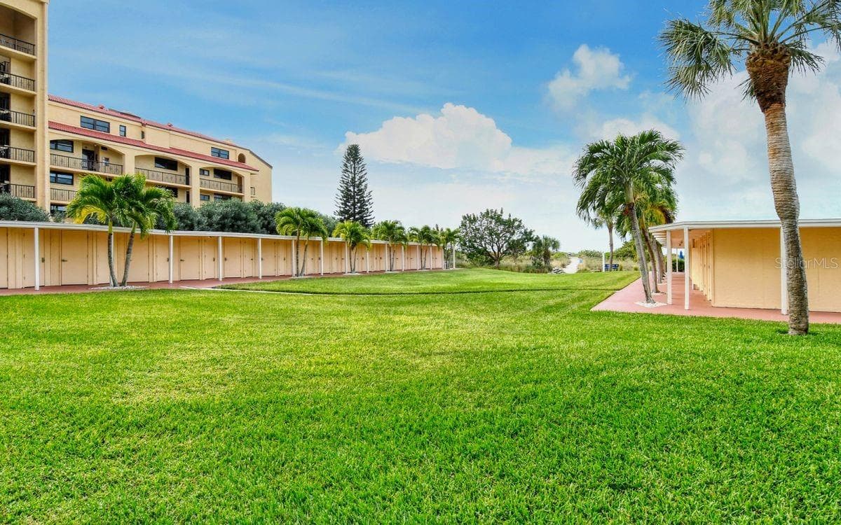 Beach Storage Cabanas - 8625 MIDNIGHT PASS RD #208B, SARASOTA