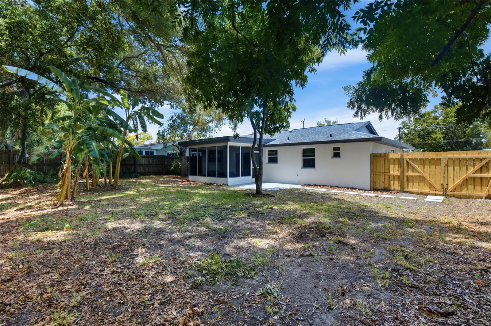 Single Family Residence at 1199 KEENE RD, DUNEDIN, photo 22 of 33