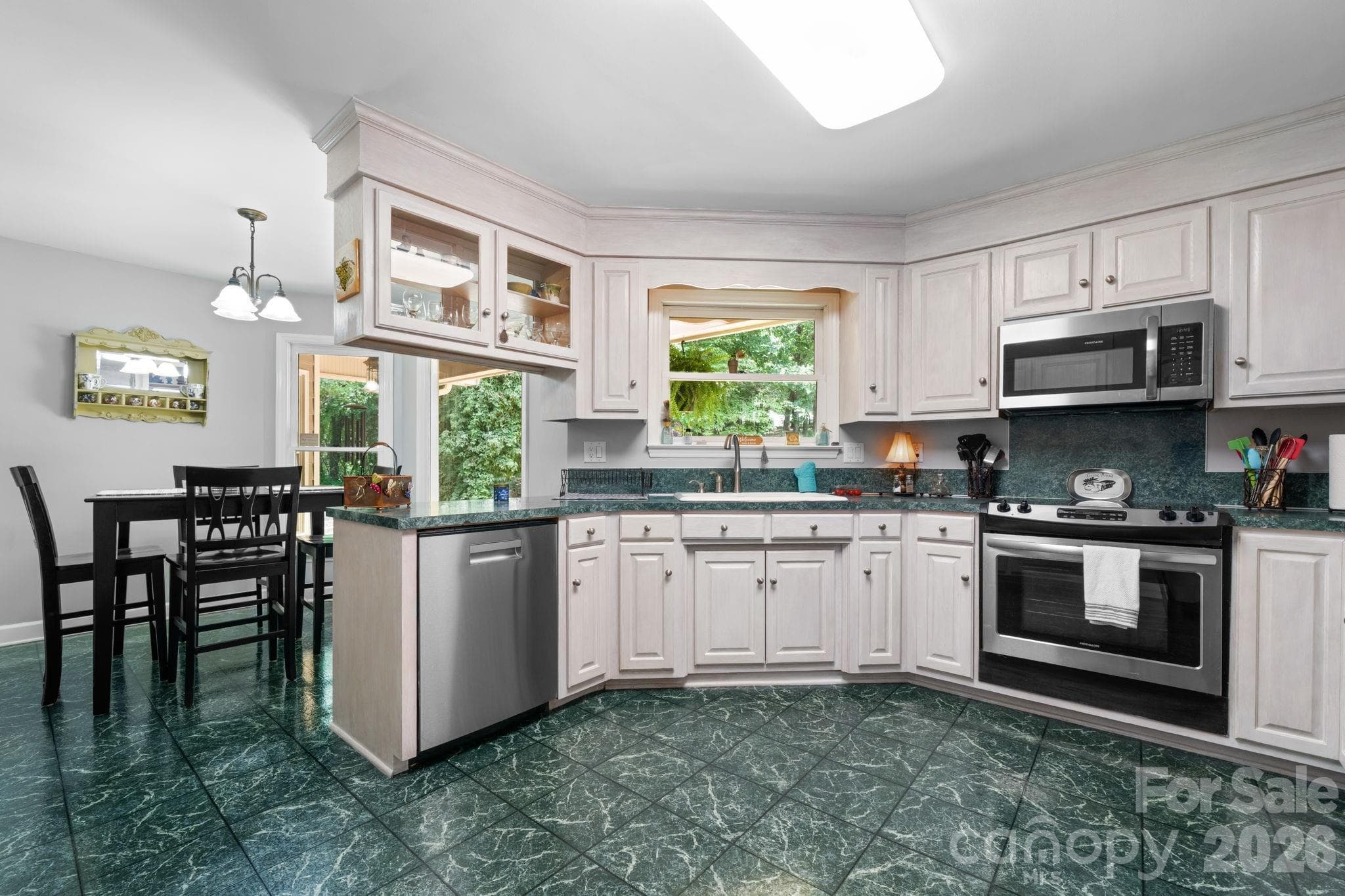 Kitchen - 4093 Fairview Drive, Maiden