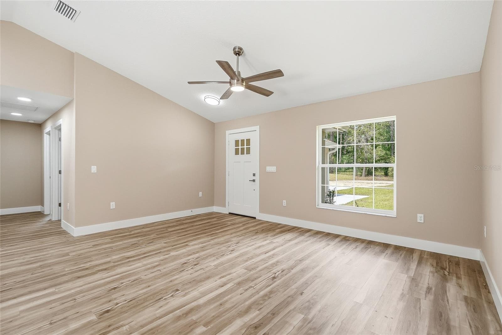 Single Family Residence at 16325 FORCE RD, BROOKSVILLE, photo 10 of 53