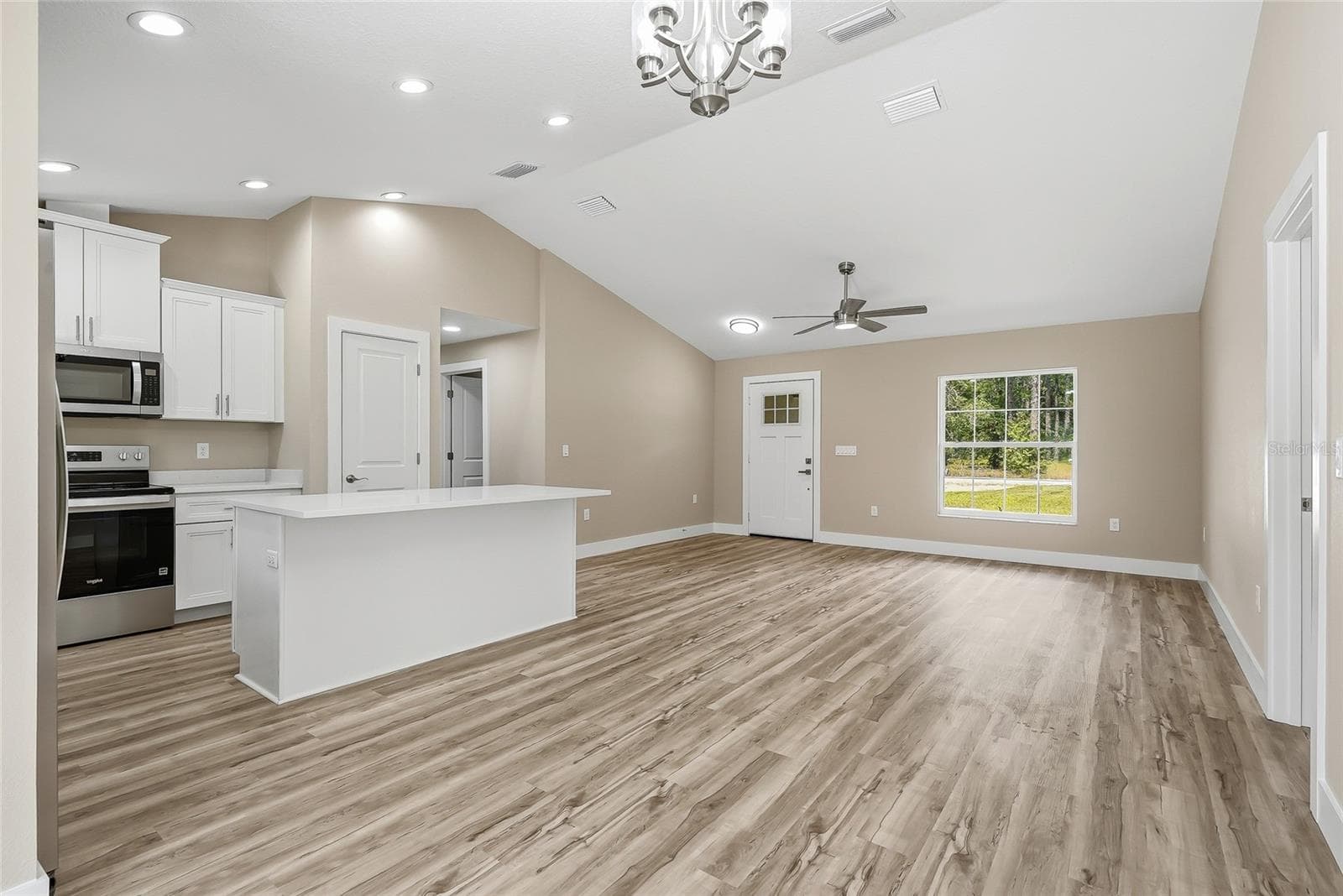 Single Family Residence at 16325 FORCE RD, BROOKSVILLE, photo 13 of 53
