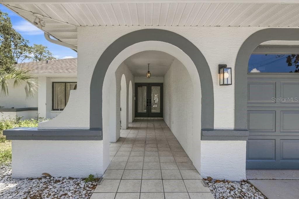 Single Family Residence at 10186 SLEEPY WILLOW CT, SPRING HILL, photo 4 of 30