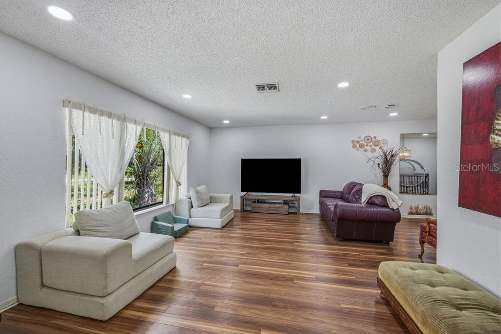 Single Family Residence at 10186 SLEEPY WILLOW CT, SPRING HILL, photo 14 of 30