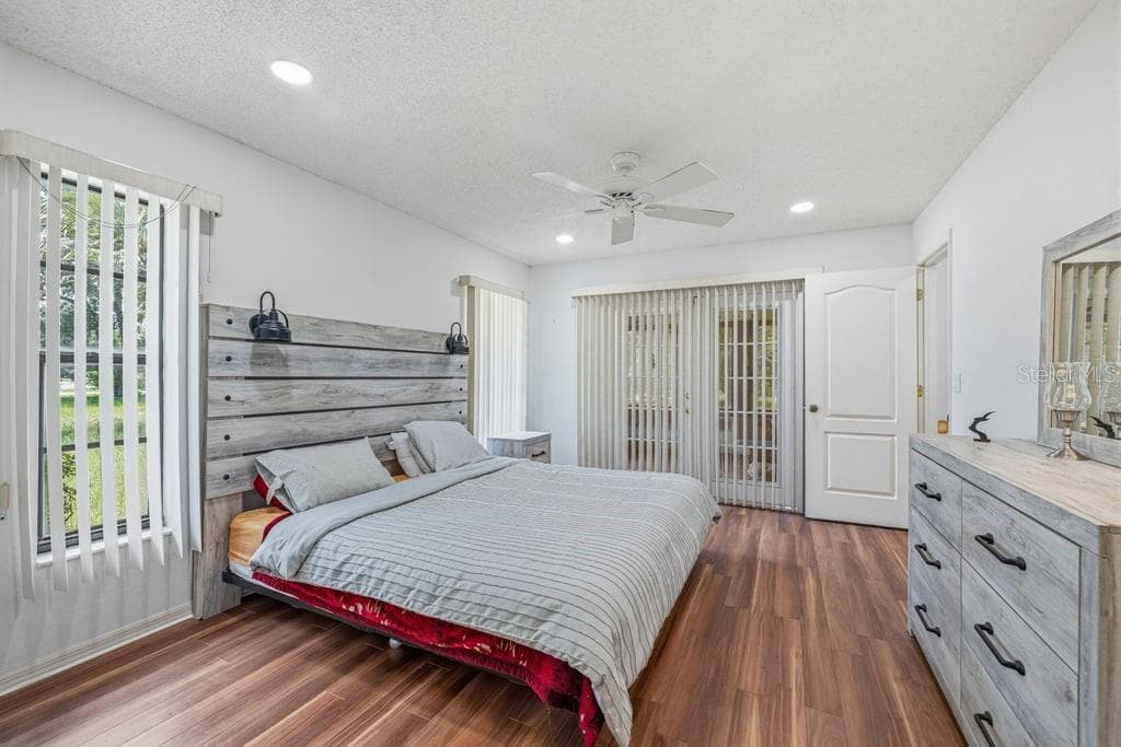 Single Family Residence at 10186 SLEEPY WILLOW CT, SPRING HILL, photo 19 of 30