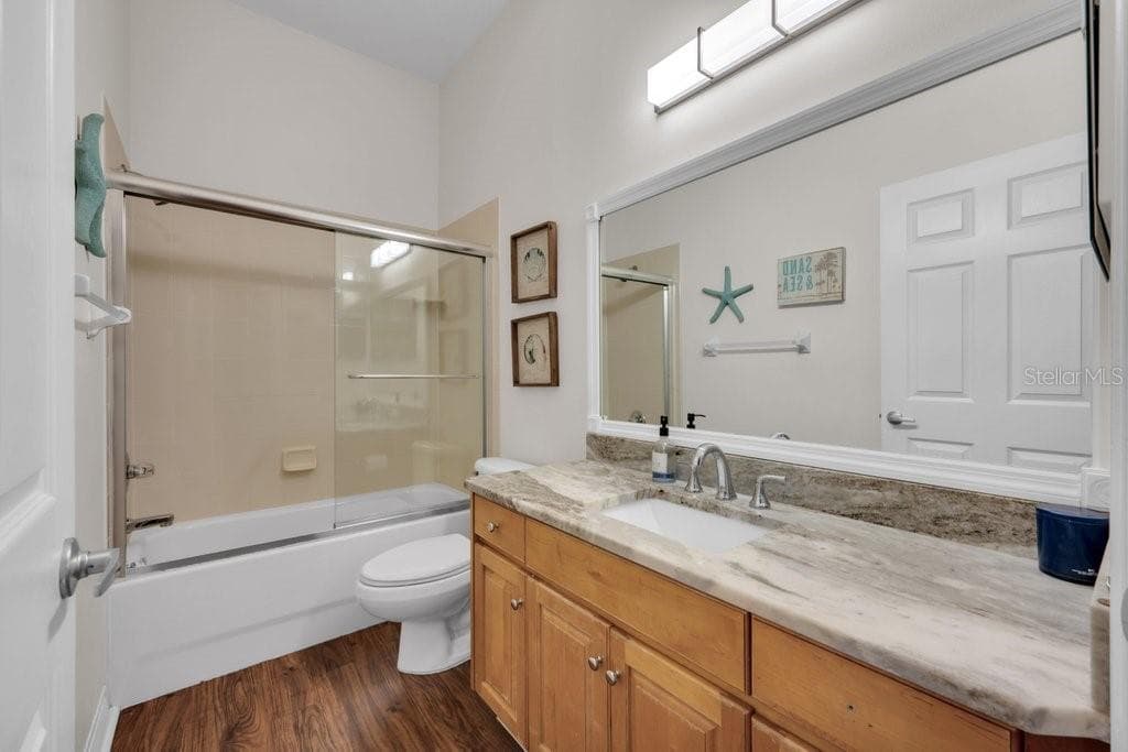 Single Family Residence at 16135 BRIDGEDALE DR, LITHIA, photo 20 of 40