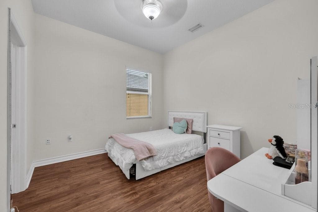 Single Family Residence at 16135 BRIDGEDALE DR, LITHIA, photo 23 of 40