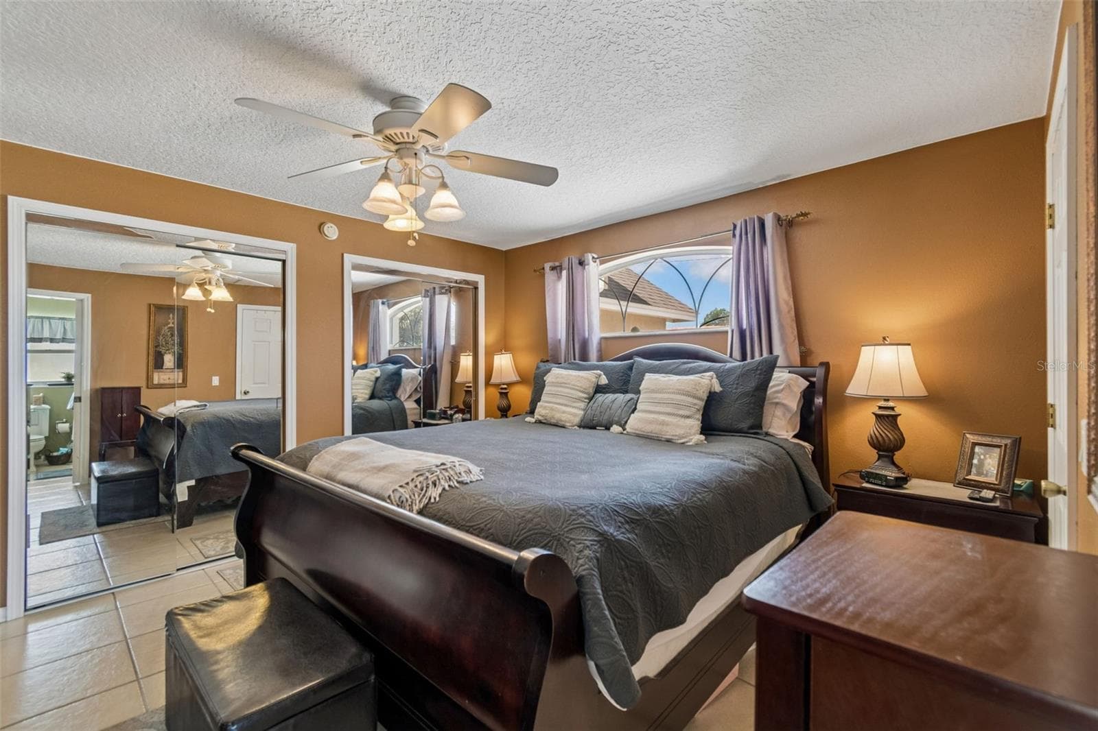 Single Family Residence at 10735 SE DRUMMOND RD, TAMPA, photo 16 of 34