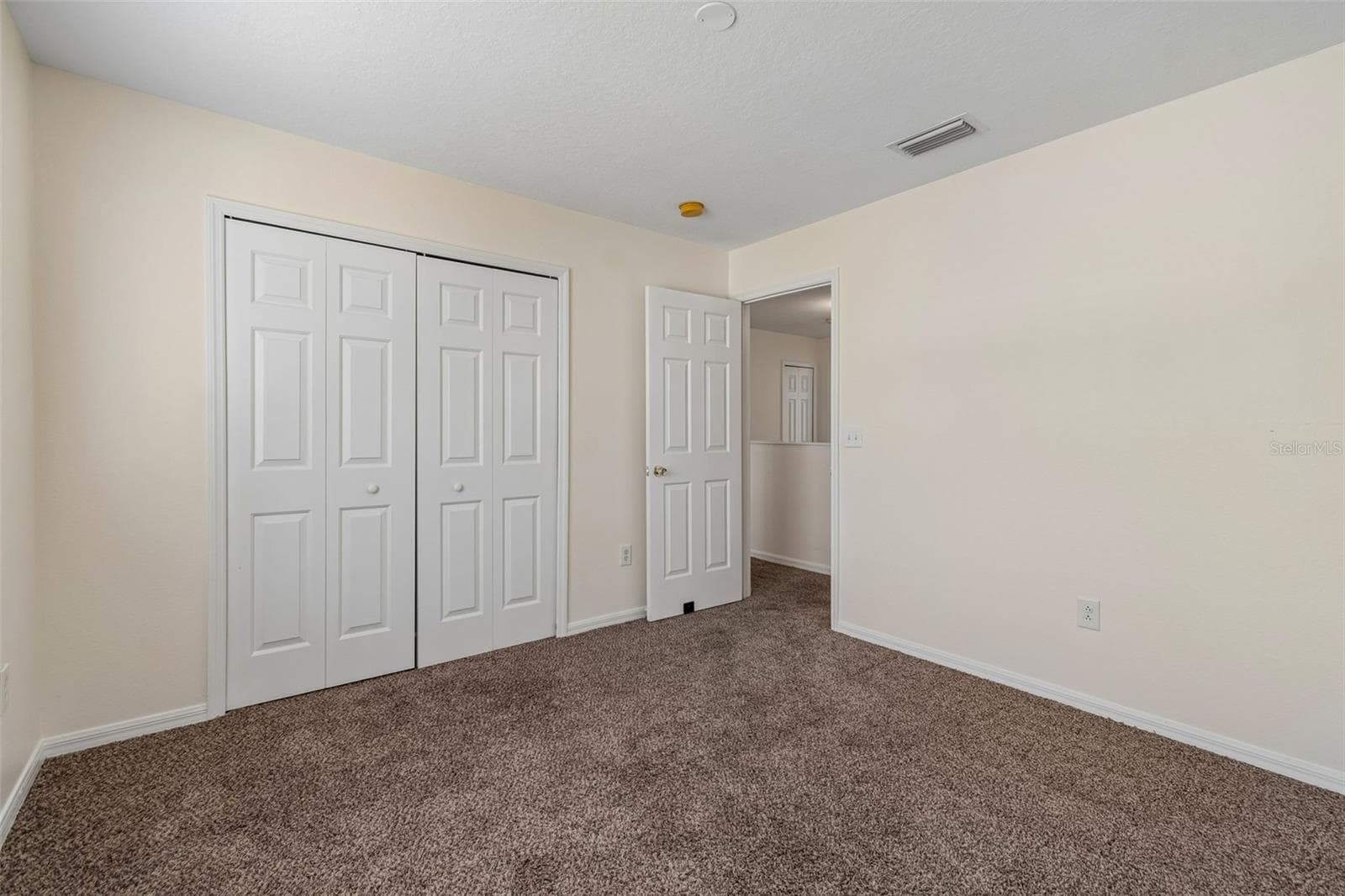 Bedroom - 3307 PINE TOP DR, VALRICO
