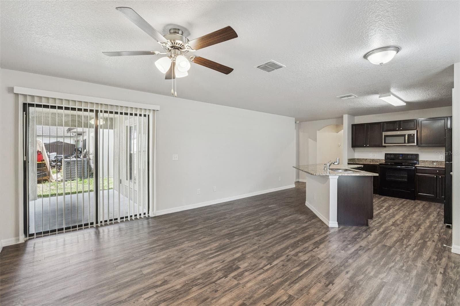 Single Family Residence at 2222 CASPIAN DR, LAKELAND, photo 6 of 27