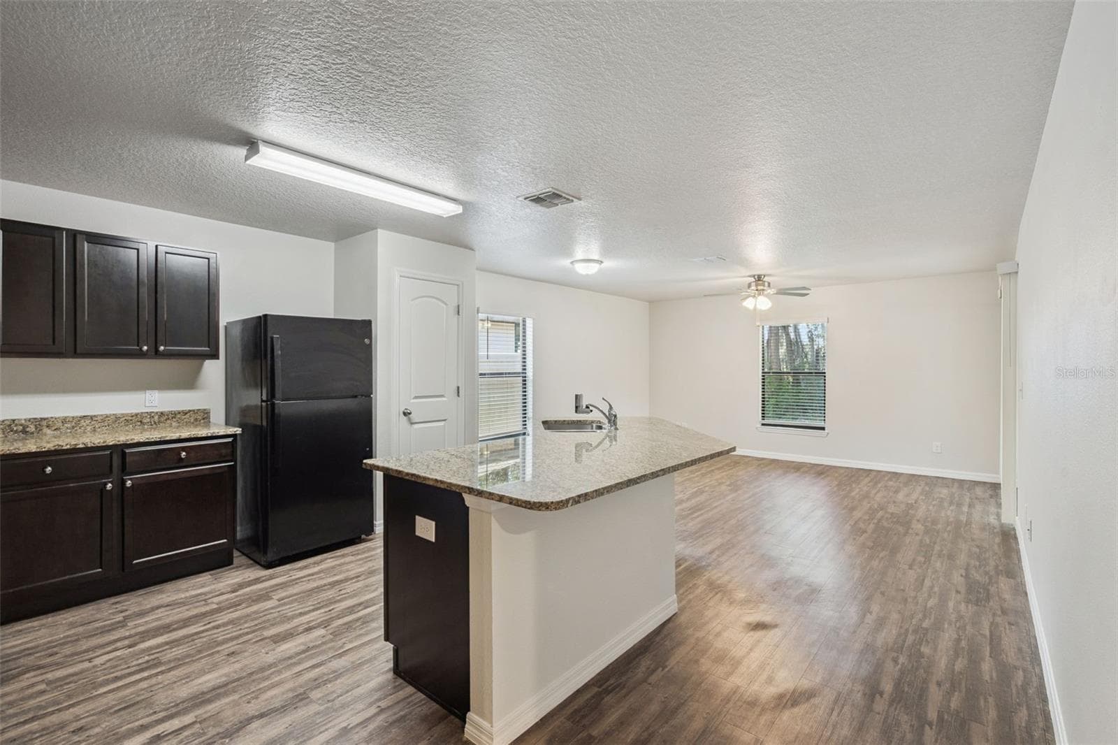 Single Family Residence at 2222 CASPIAN DR, LAKELAND, photo 8 of 27