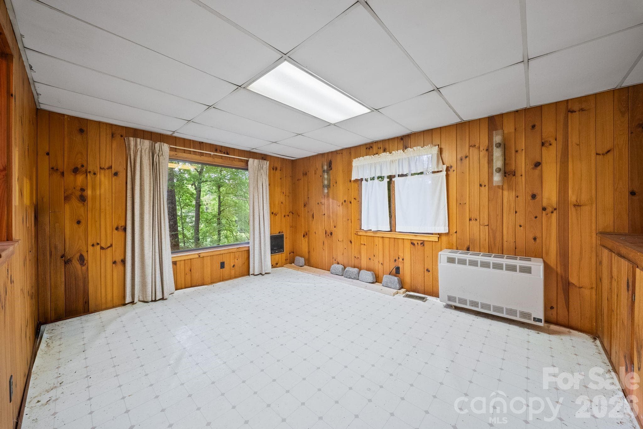 Single Family Residence at 65 Gurney Franklin Road, Newland, photo 9 of 24