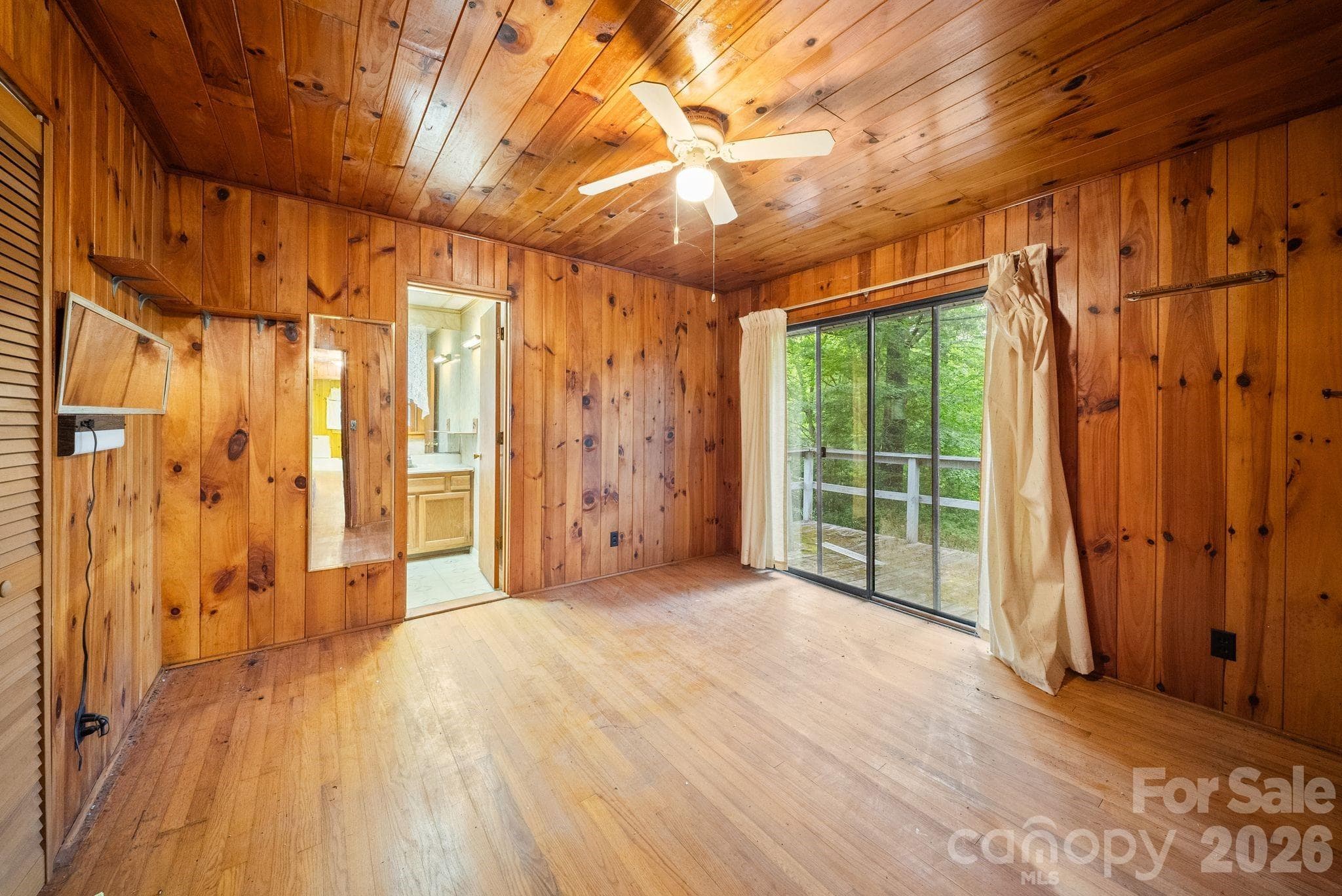 Single Family Residence at 65 Gurney Franklin Road, Newland, photo 11 of 24