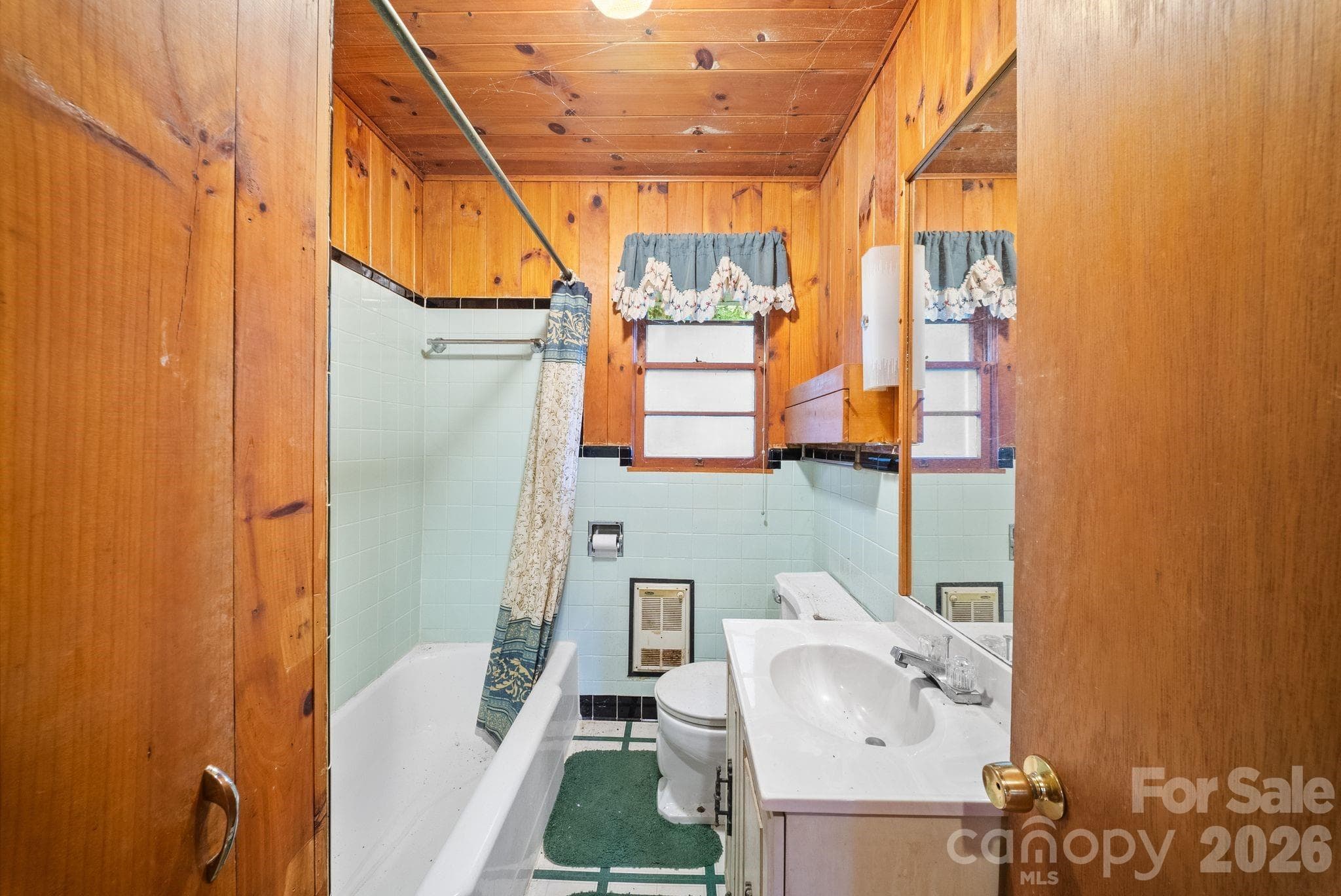 Single Family Residence at 65 Gurney Franklin Road, Newland, photo 13 of 24