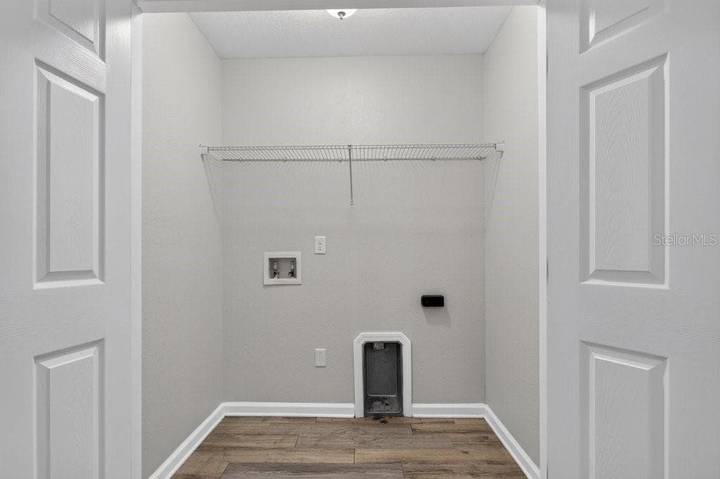 Single Family Residence at 7082 PLYMOUTH GROVE CT, JACKSONVILLE, photo 26 of 39