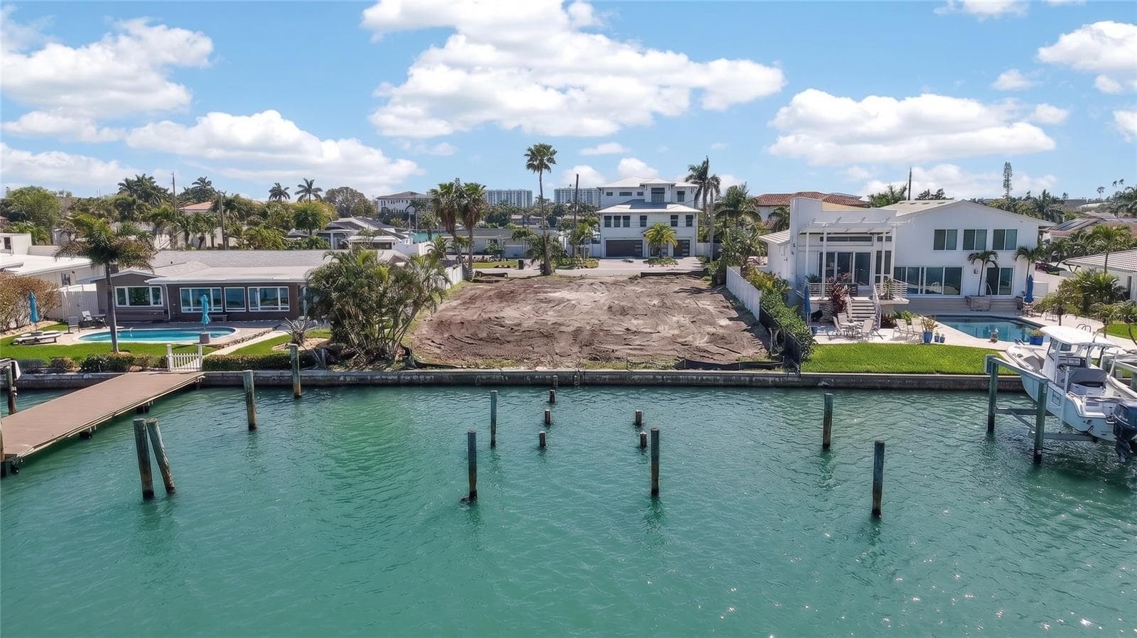 Single Family Residence at 27 DOLPHIN DR, TREASURE ISLAND, photo 5 of 15