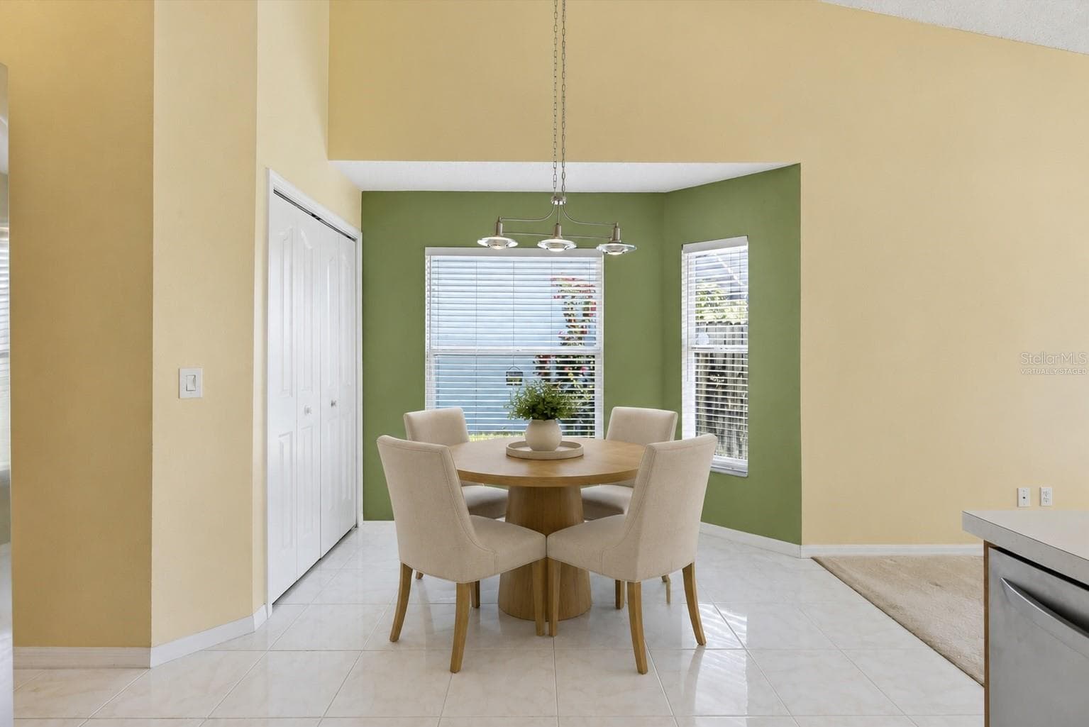 Virtually staged - 5157 39TH ST W, BRADENTON