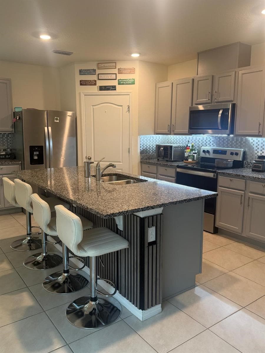 Single Family Residence at 2439 VIOLET SHELTON CT, SANFORD, photo 9 of 28