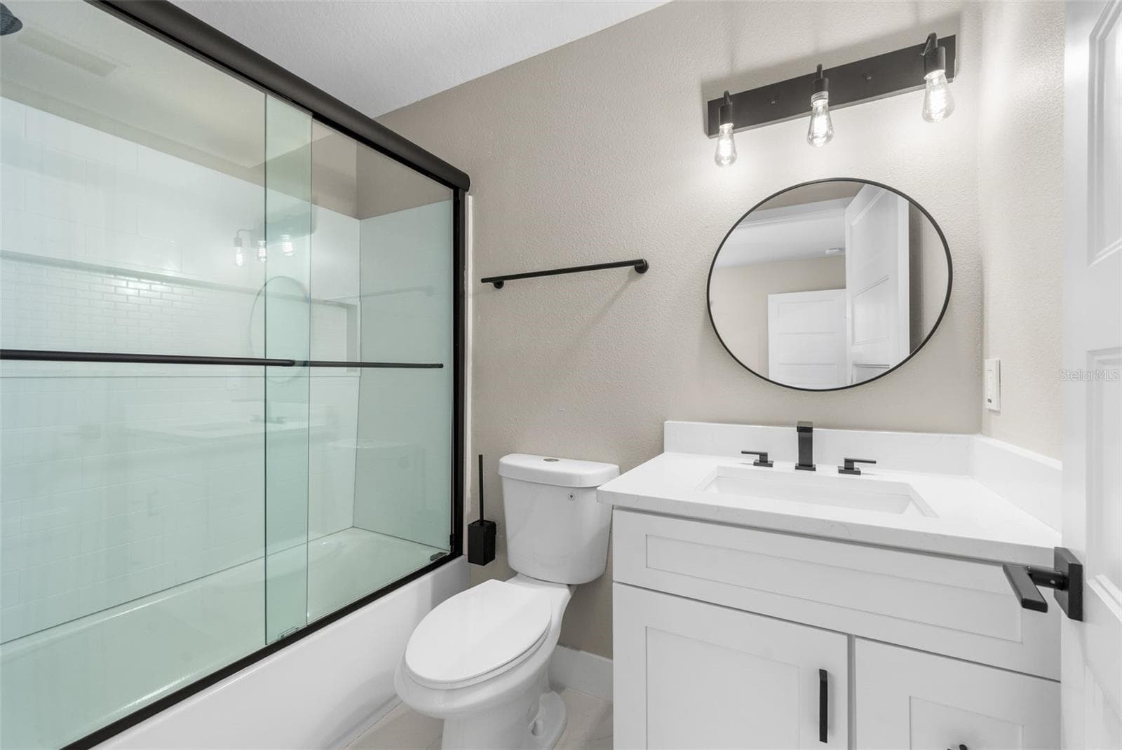 5th bath - 994 SW 37TH PLACE RD, OCALA