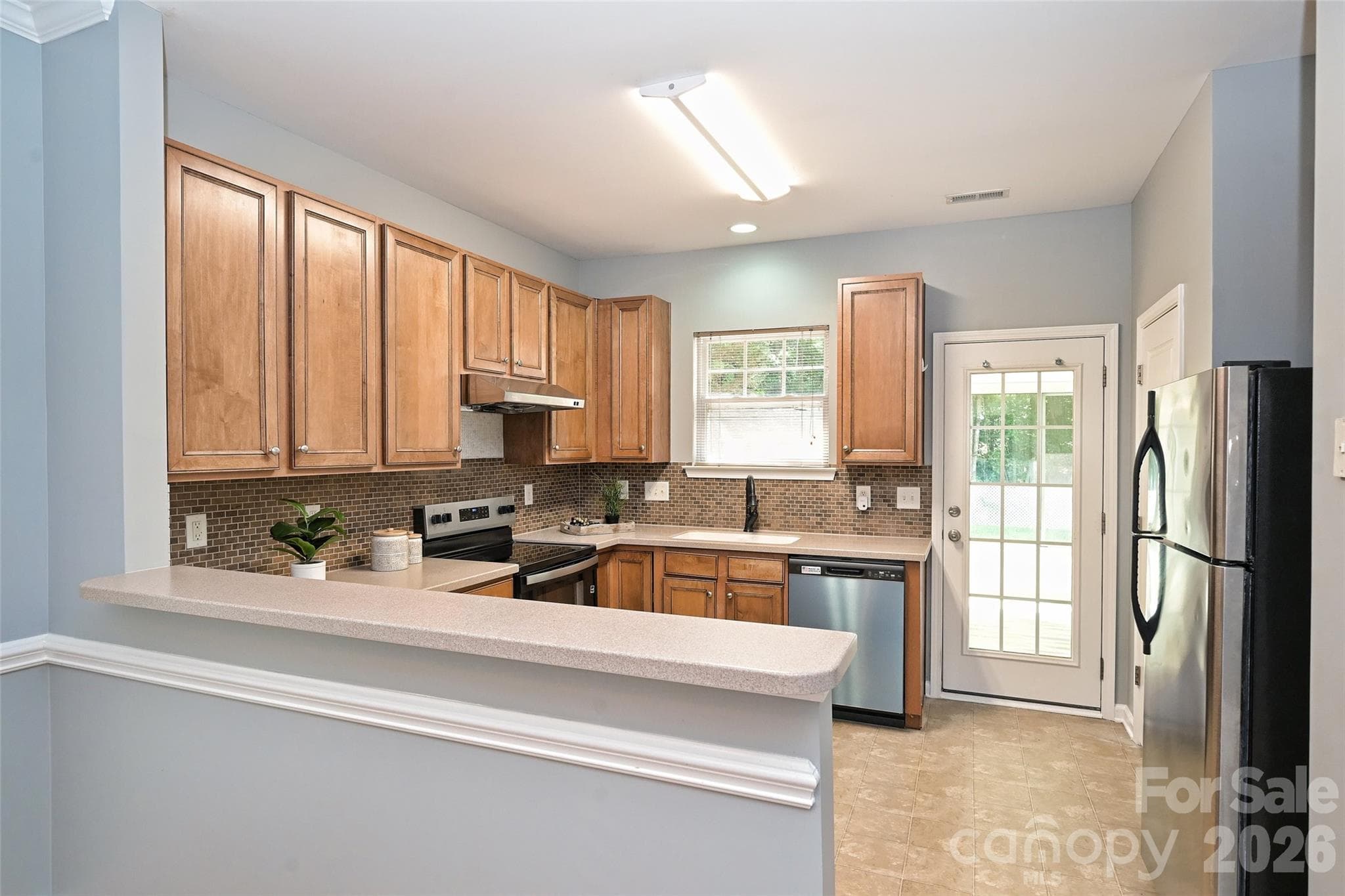 Single Family Residence at Matthews, photo 8 of 28