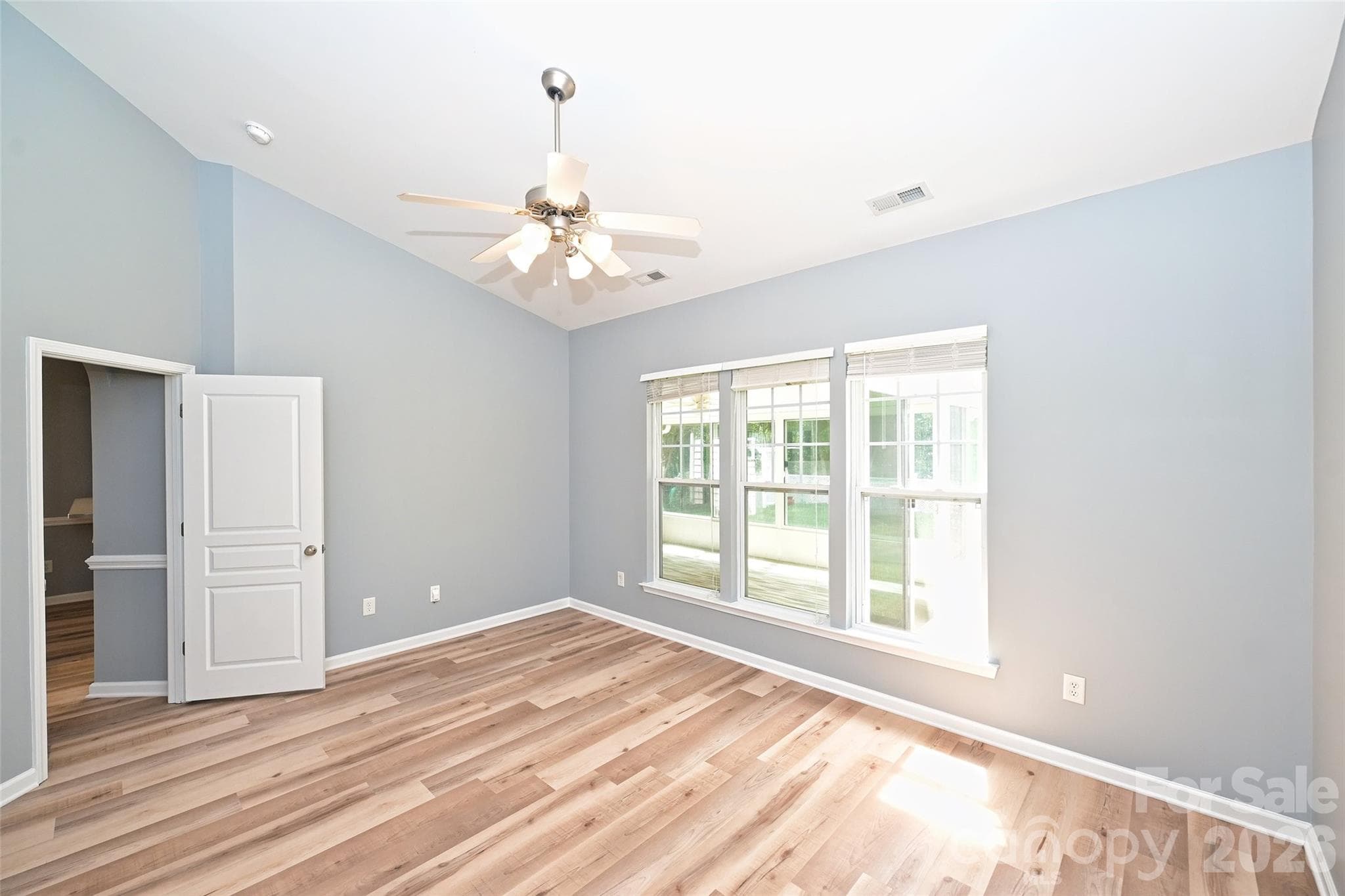 Single Family Residence at 1549 Hammond Drive, Matthews, photo 15 of 28