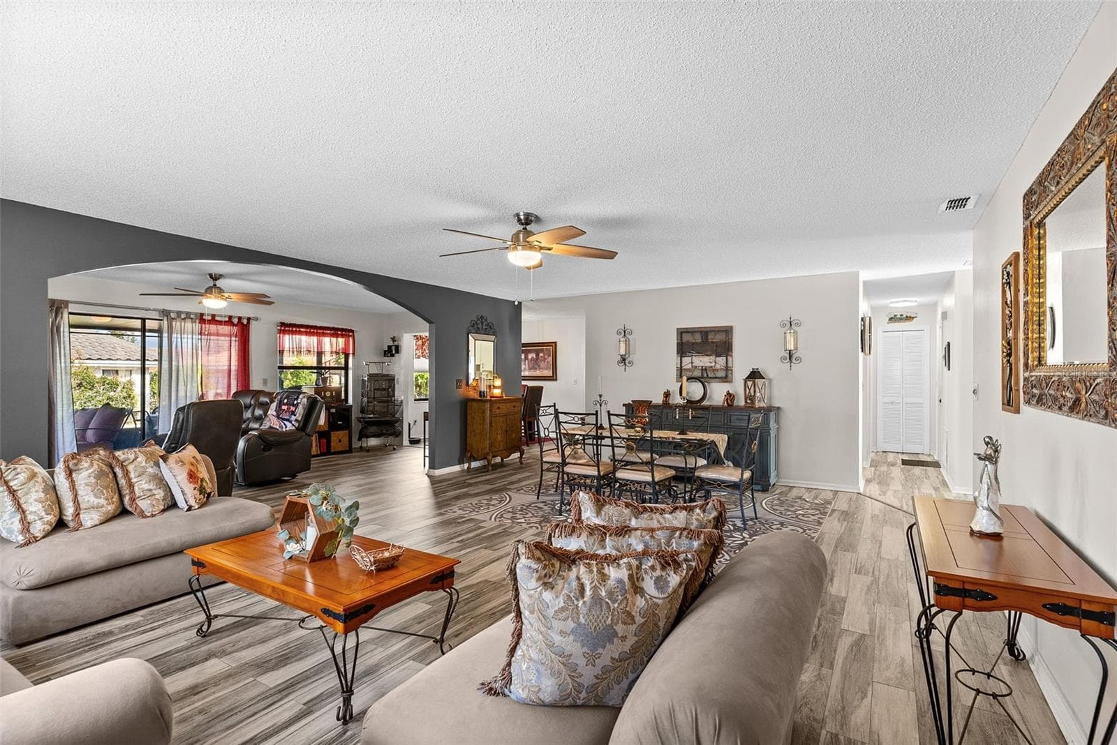 Single Family Residence at 1816 GRANVILLE LN, SUN CITY CENTER, photo 5 of 32