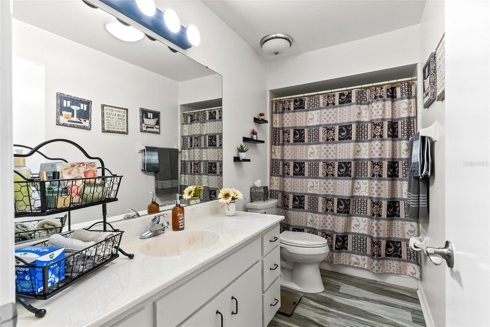 Secondary Bathroom - 1816 GRANVILLE LN, SUN CITY CENTER