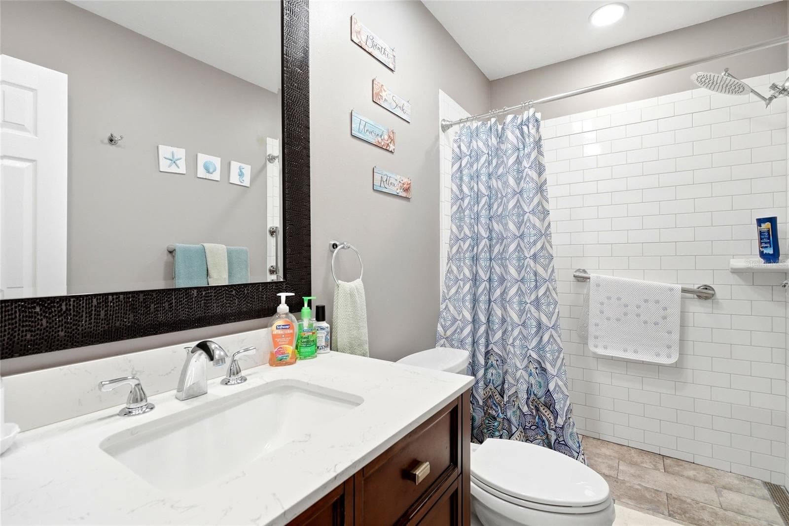 2300 full bath - 2310 29TH ST N, ST PETERSBURG