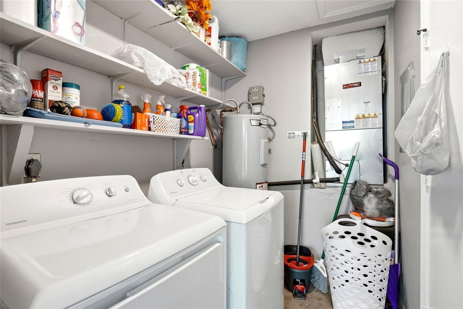 2300 laundry - 2310 29TH ST N, ST PETERSBURG