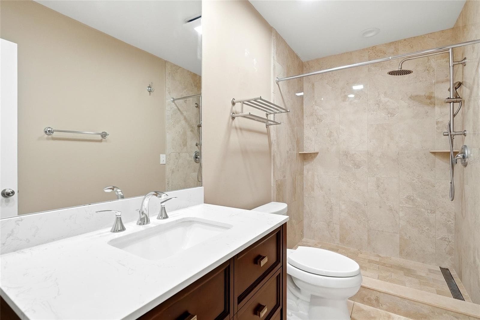 2310 Full bath - 2310 29TH ST N, ST PETERSBURG
