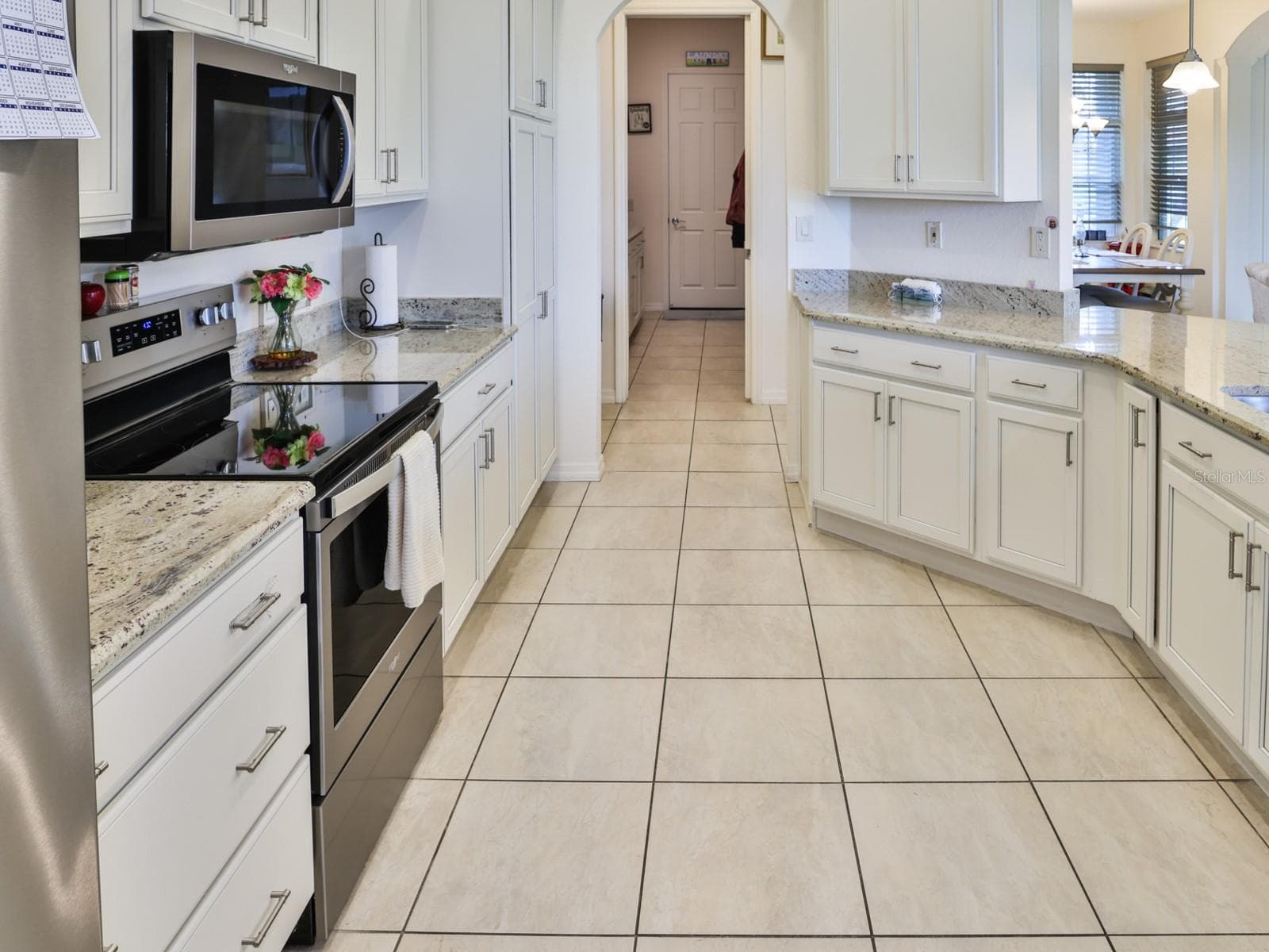 Single Family Residence at 1061 SAWGRASS DR, WINTER HAVEN, photo 10 of 52