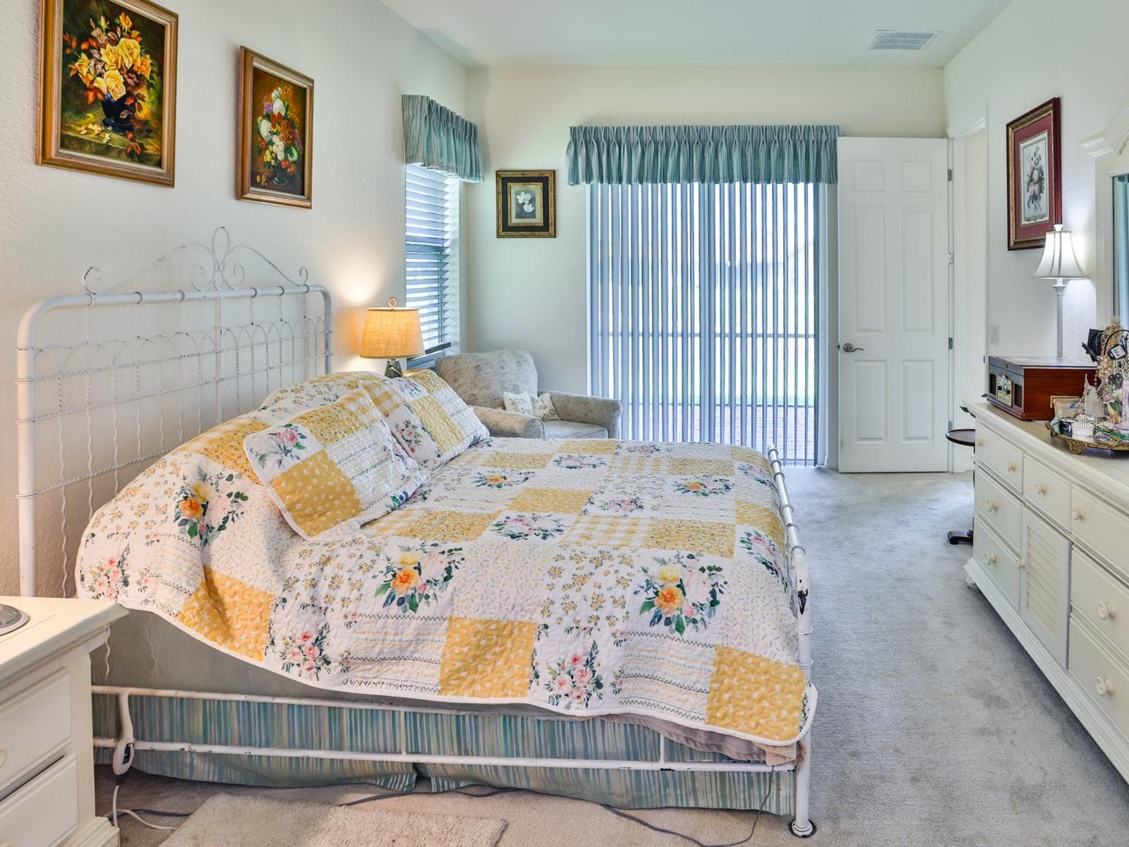 Single Family Residence at 1061 SAWGRASS DR, WINTER HAVEN, photo 17 of 52