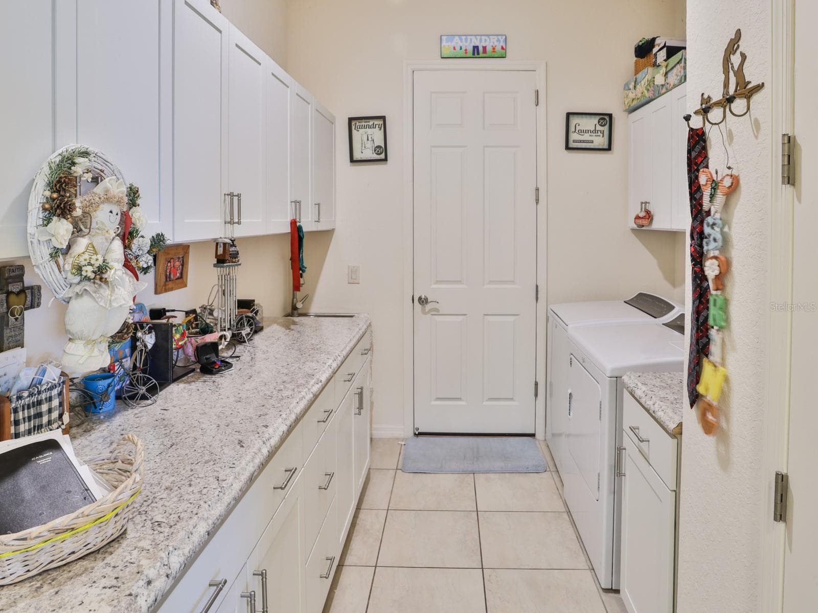 Single Family Residence at 1061 SAWGRASS DR, WINTER HAVEN, photo 21 of 52