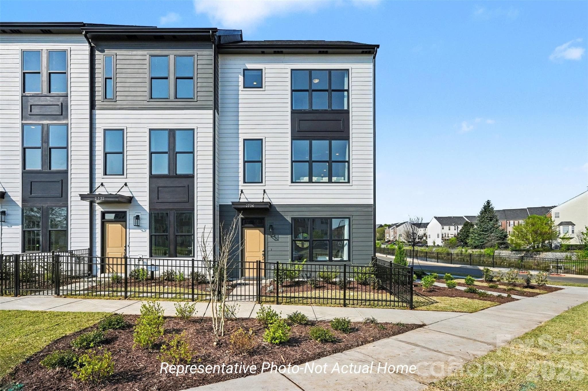 Townhouse at Charlotte, photo 2 of 29