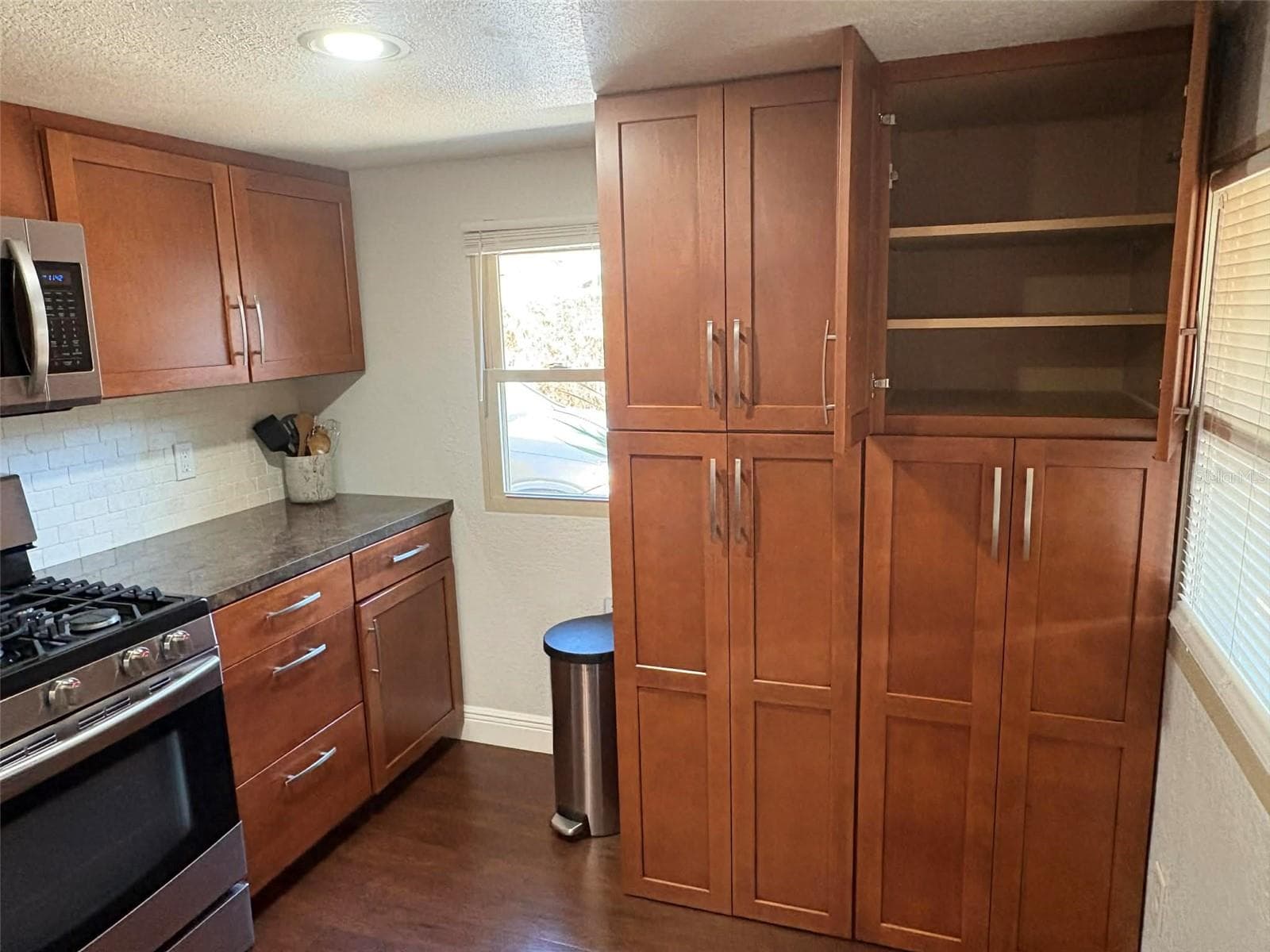 Main Kitchen - 1040 S OHIO AVE, LAKELAND