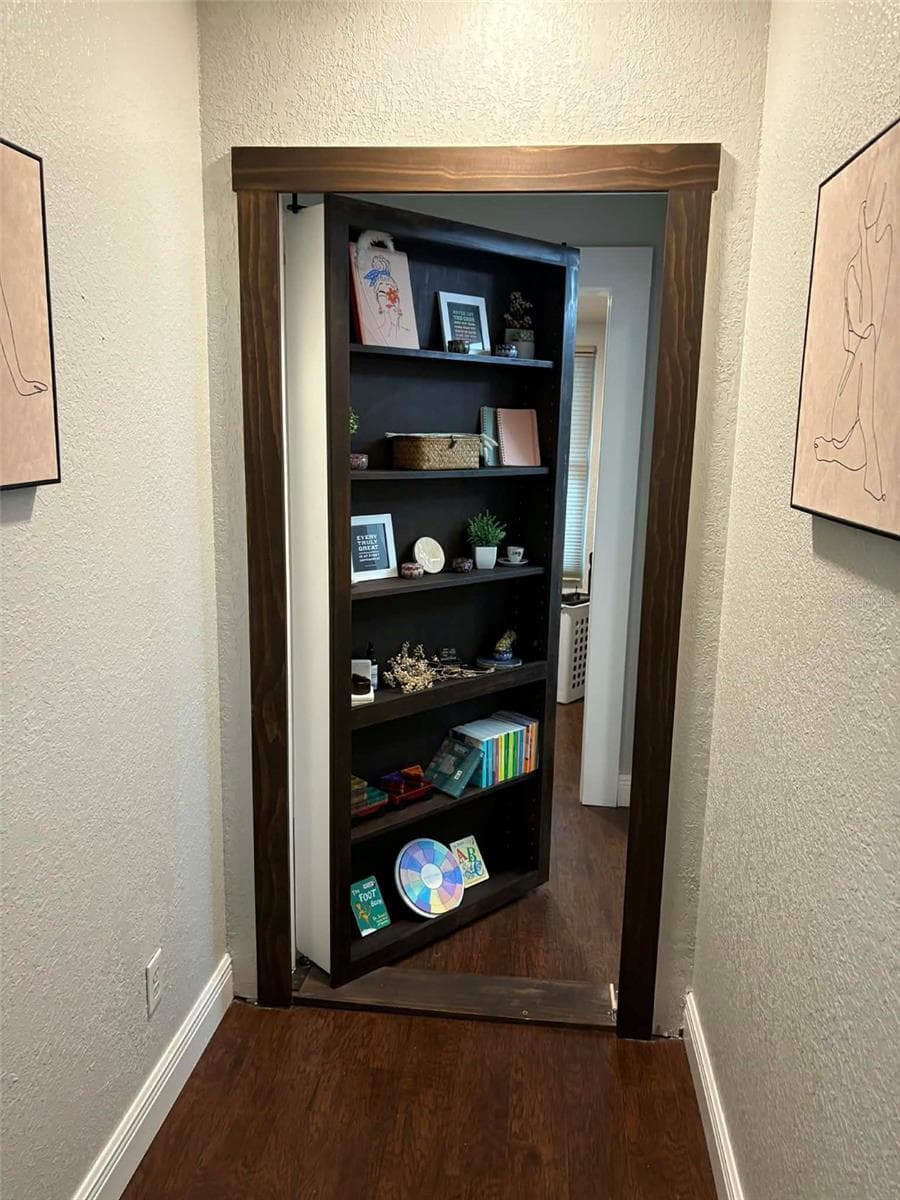 Guest Suite Access Door/ Secret Library Door - 1040 S OHIO AVE, LAKELAND