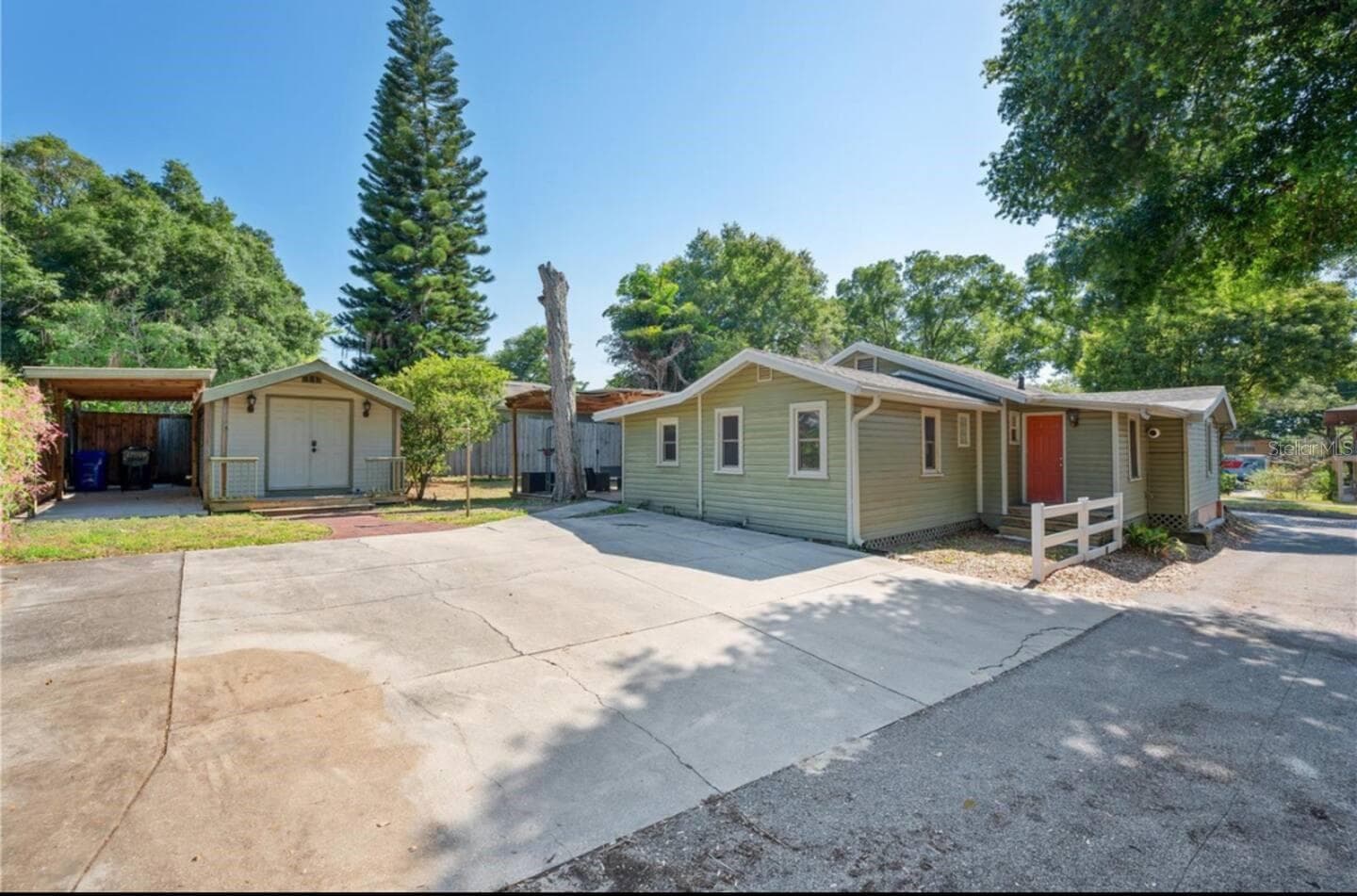 Driveway/Parking Area - 1040 S OHIO AVE, LAKELAND