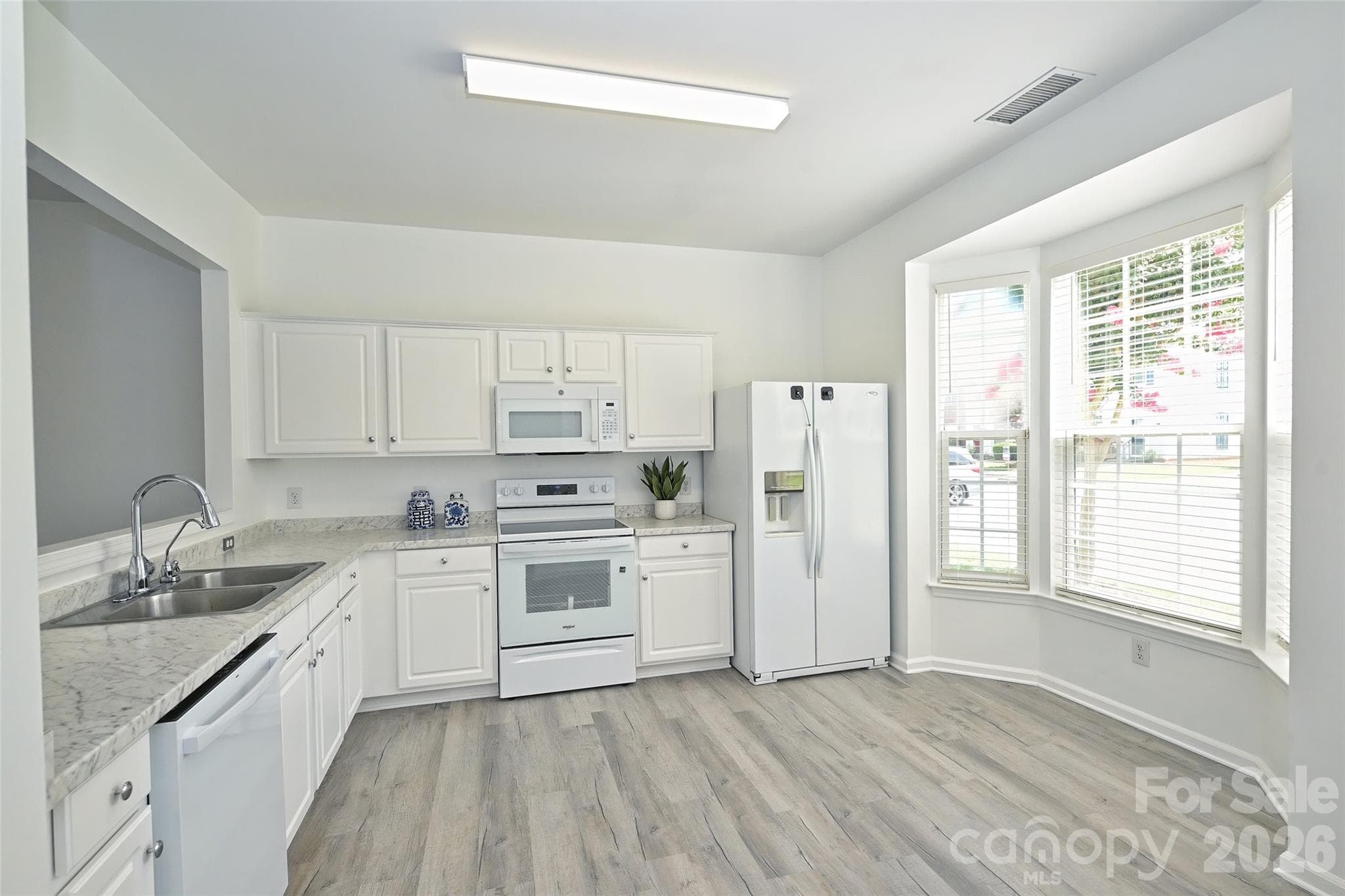Townhouse at Charlotte, photo 5 of 22