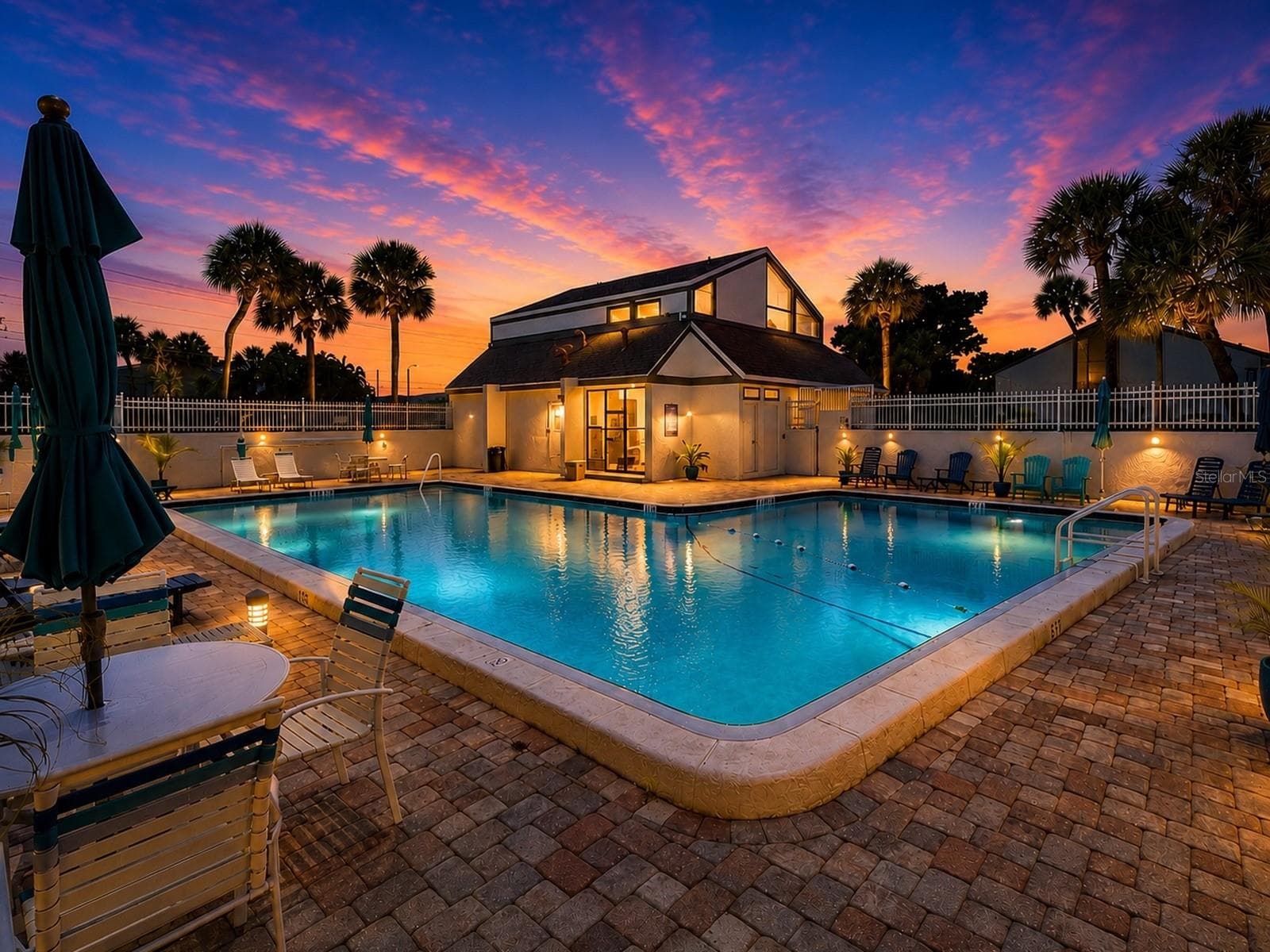 Pool and Club House - 2117 LAKEWOOD CLUB DR S #7-N, ST PETERSBURG