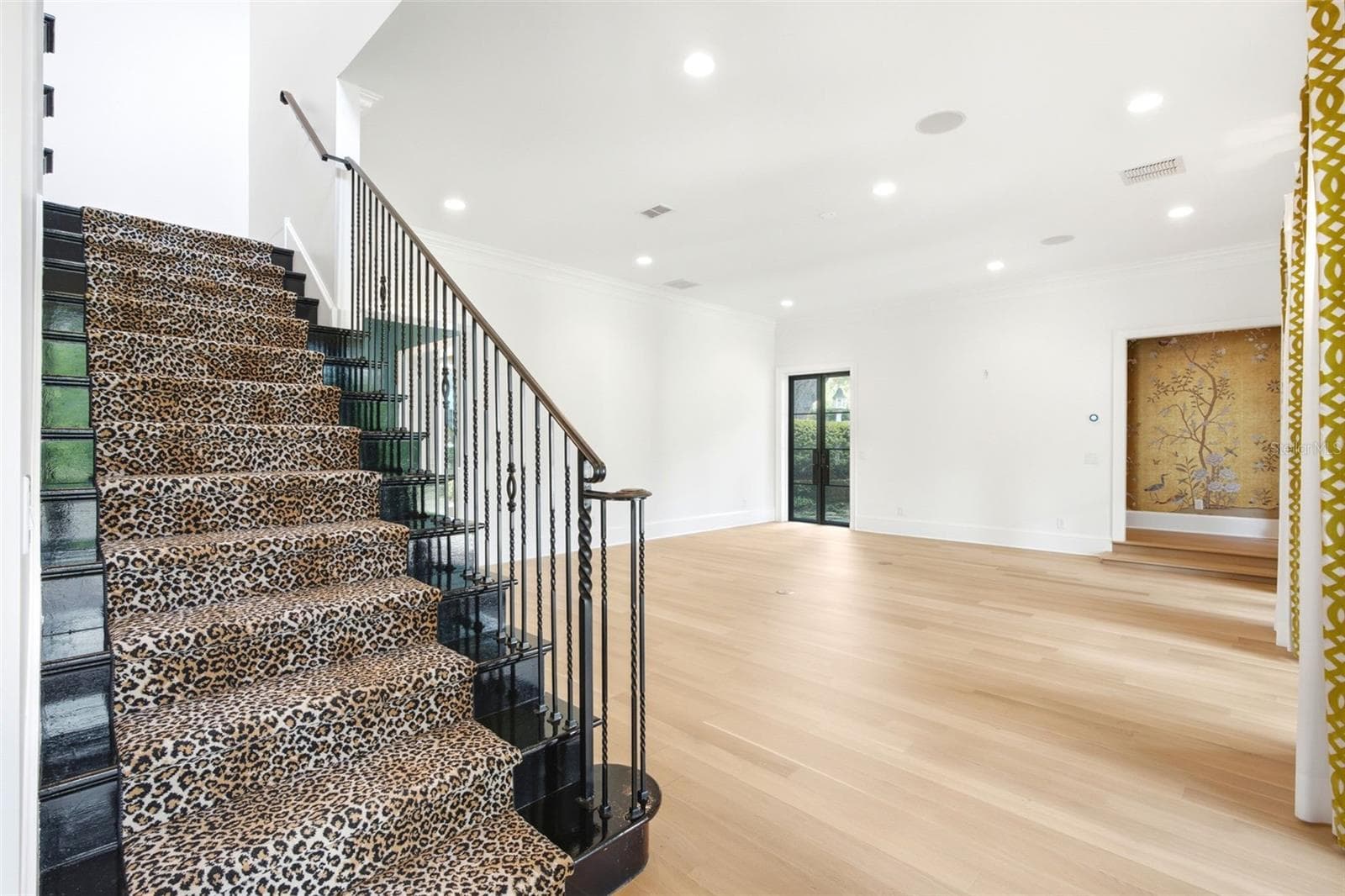 stairwell - 2228 AZALEA PL, WINTER PARK
