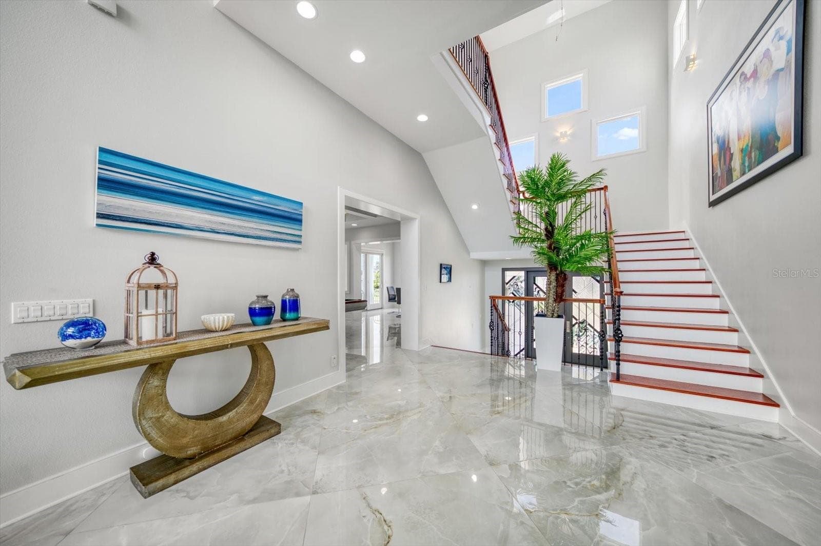 Single Family Residence at 42 MIDWAY IS, CLEARWATER BEACH, photo 16 of 37