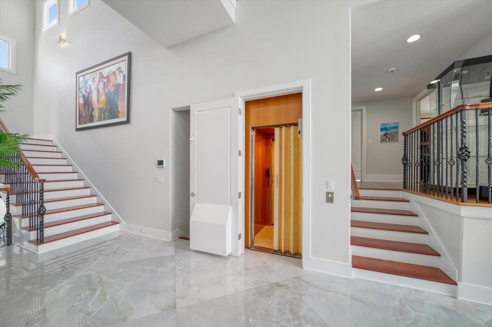 Single Family Residence at 42 MIDWAY IS, CLEARWATER BEACH, photo 18 of 37