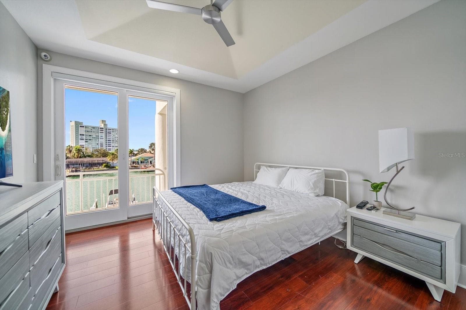 Single Family Residence at 42 MIDWAY IS, CLEARWATER BEACH, photo 22 of 37