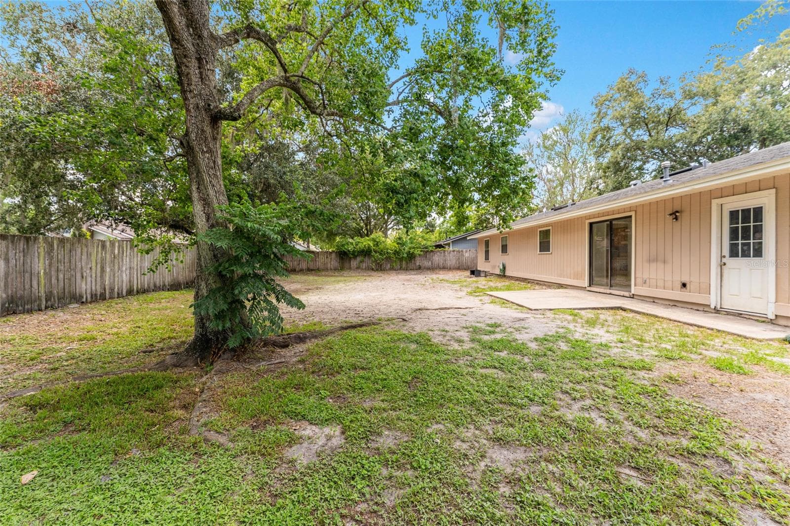 Huge Backyard! - 2541 NW 52ND PL, GAINESVILLE